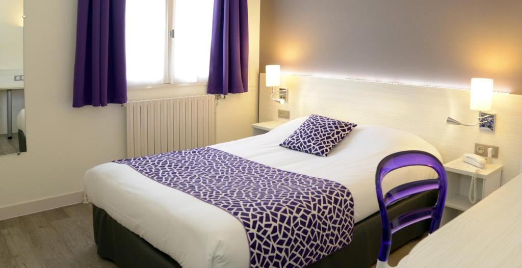 Contact Hôtel du Cerf Château-Gontier Quarto foto